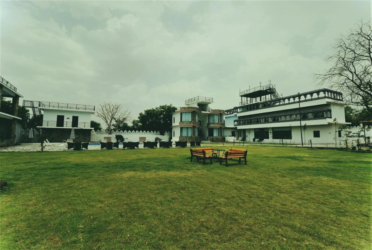 Keshav Resort Udaipur Eksteriør billede