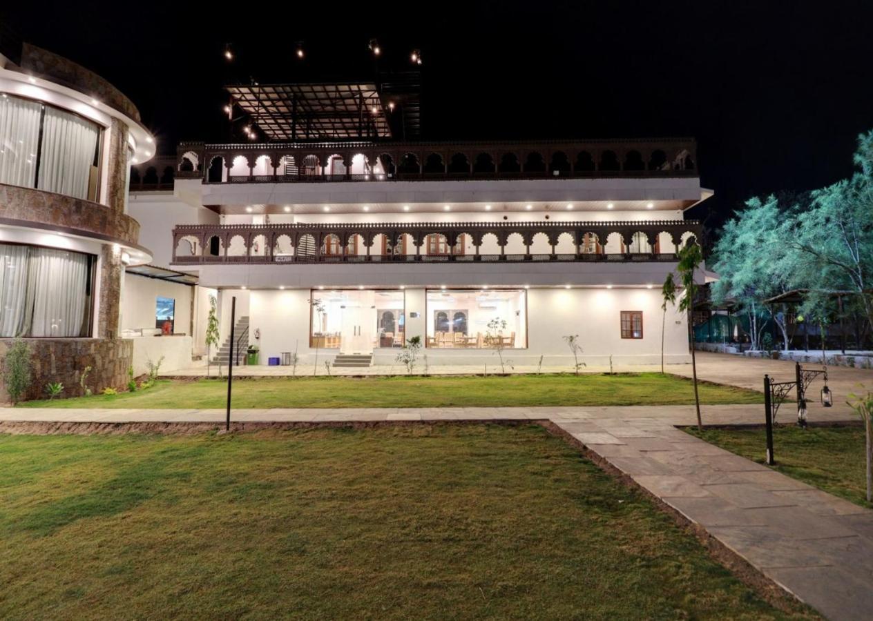 Keshav Resort Udaipur Eksteriør billede