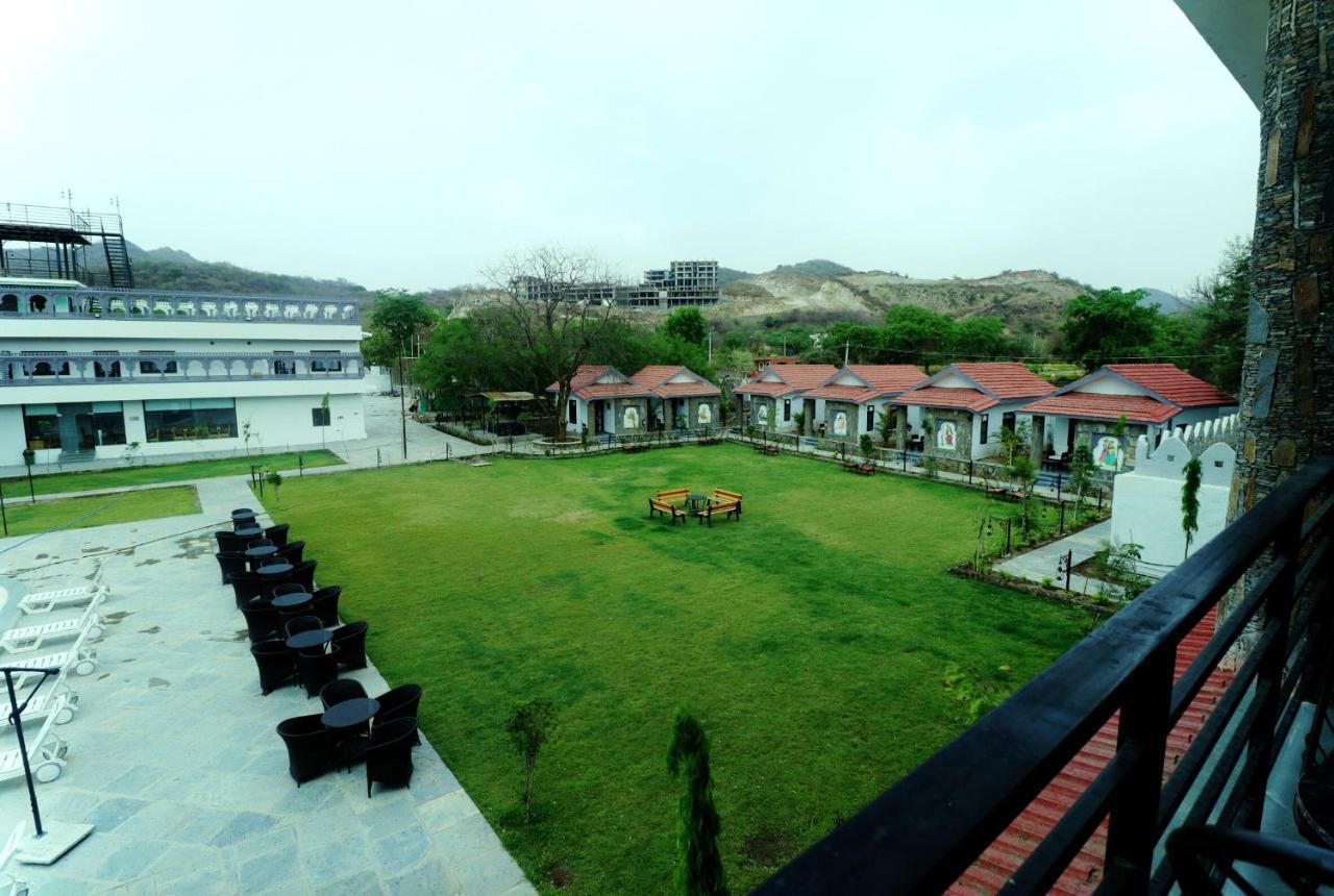Keshav Resort Udaipur Eksteriør billede
